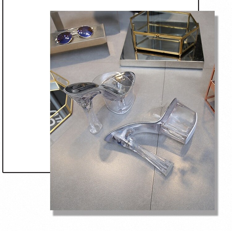 SANDÁLIA PLATAFORMA AZALEIA PRATA