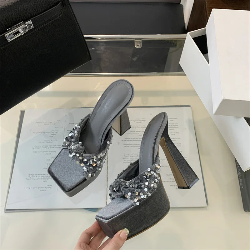 SANDÁLIA PLATAFORMA CIARA PRATA