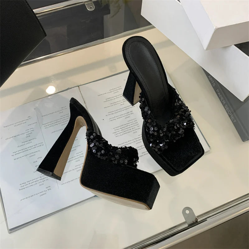 SANDÁLIA PLATAFORMA CIARA PRETA