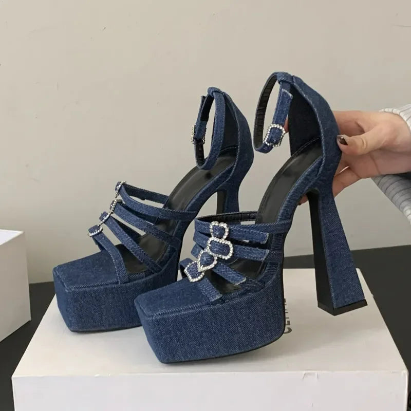 SANDÁLIA PLATAFORMA LILITH JEANS