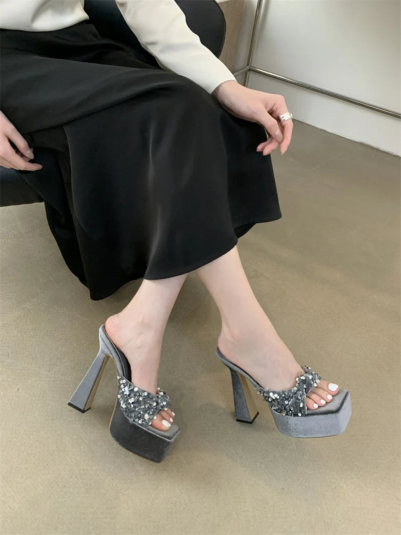 SANDÁLIA PLATAFORMA CIARA PRATA