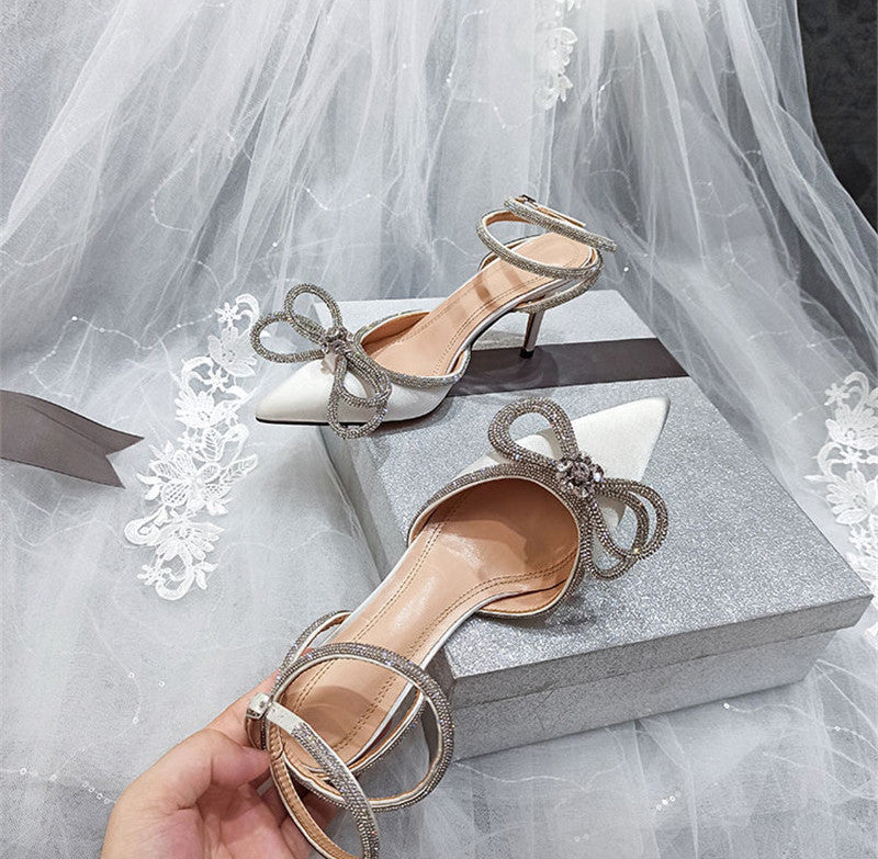 SCARPIN PARIS SALTO 9CM FINO COM STRASS BRANCO