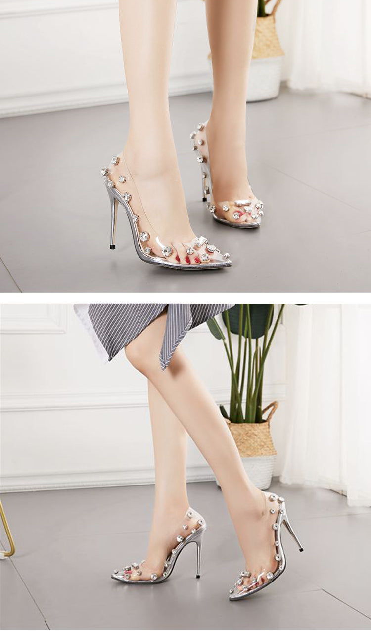 SCARPIN PRATA COM PEDRARIAS LUX VINIL