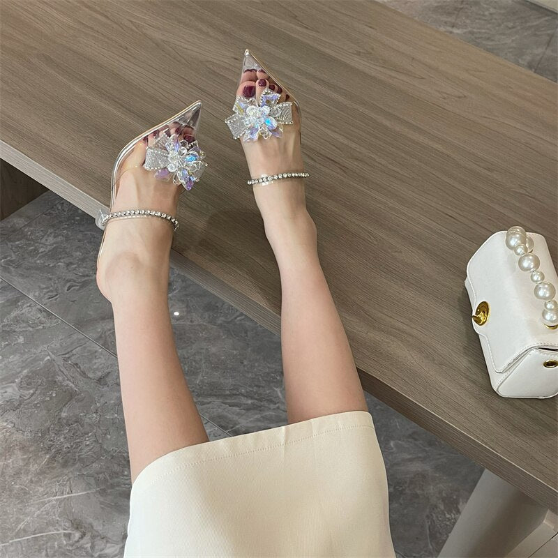SCARPIN QUARTZO PRATA COM CRISTAIS